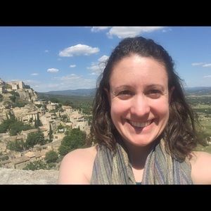 Meet your Posher, Laura